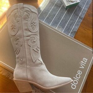 Dolce Vita Cream Heeled Boots Western Style